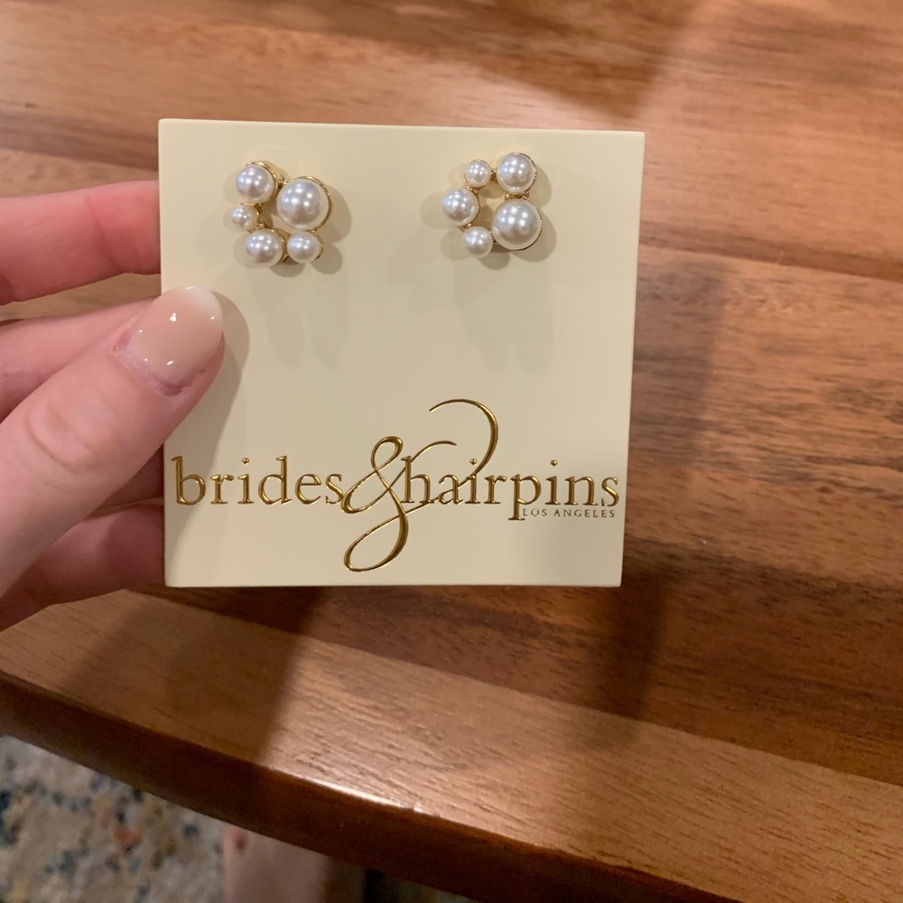 Brand new cluster pearl wedding earrings